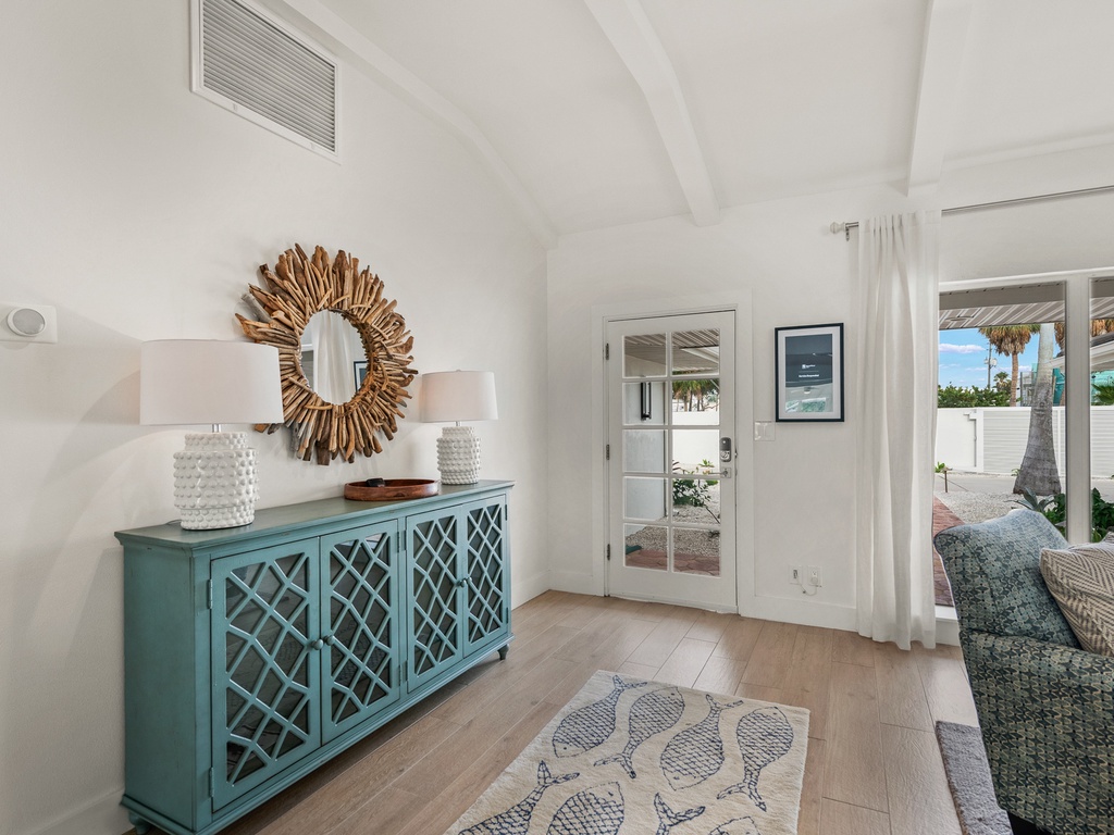 Manatee Cove - By Lido Key Vacations