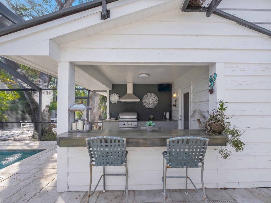 The Shaded Sanctuary - Siesta Key Luxury Rental Properties