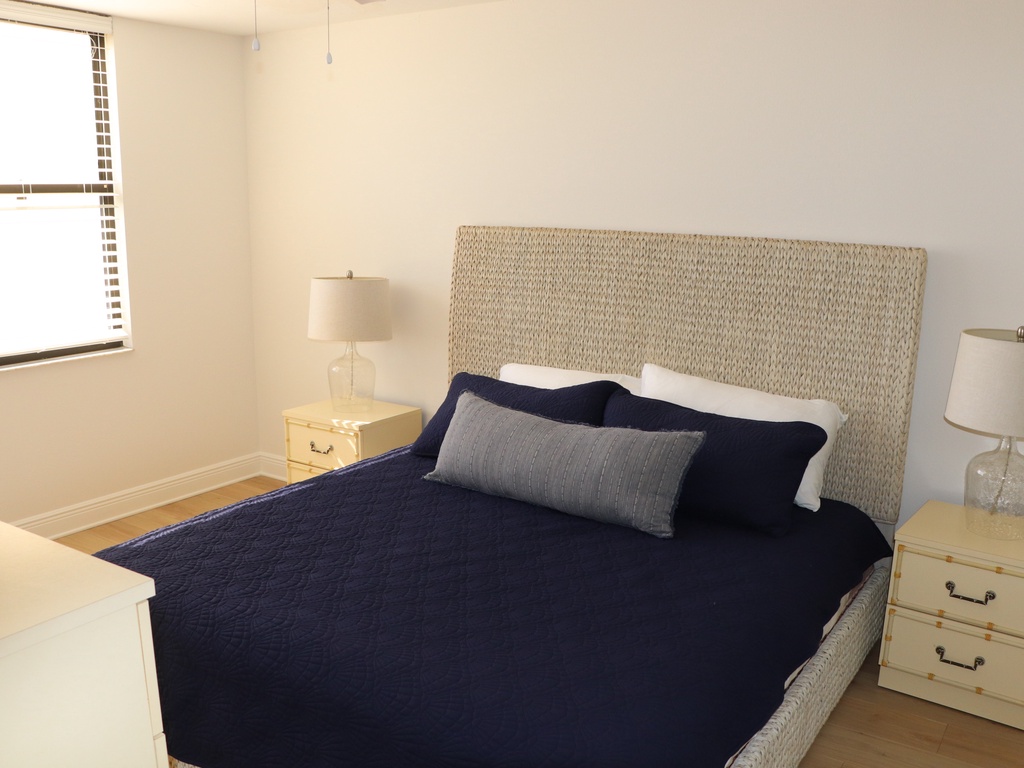 Primary Bedroom, King bed
