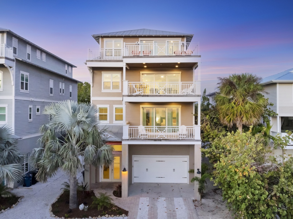 Sunset Gulf by Siesta Key Luxury Rental Properties
