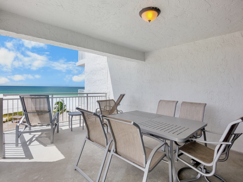 Jamaica Royale 604 by Tropical Sands Accommodations