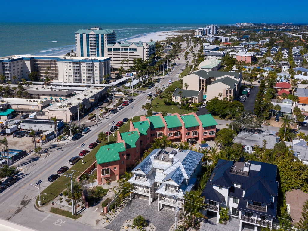 Aerial View - Big Kahuna by Lido Key Vacations