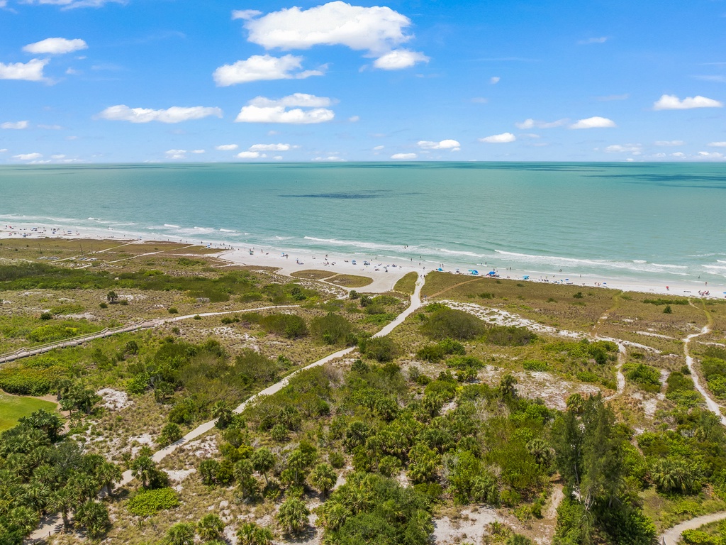 Off The Hook - By Tropical Sands Accommodations