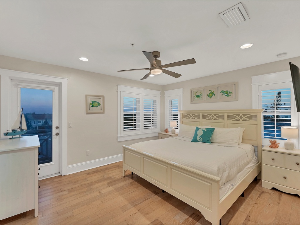 Fourth Bedroom, King