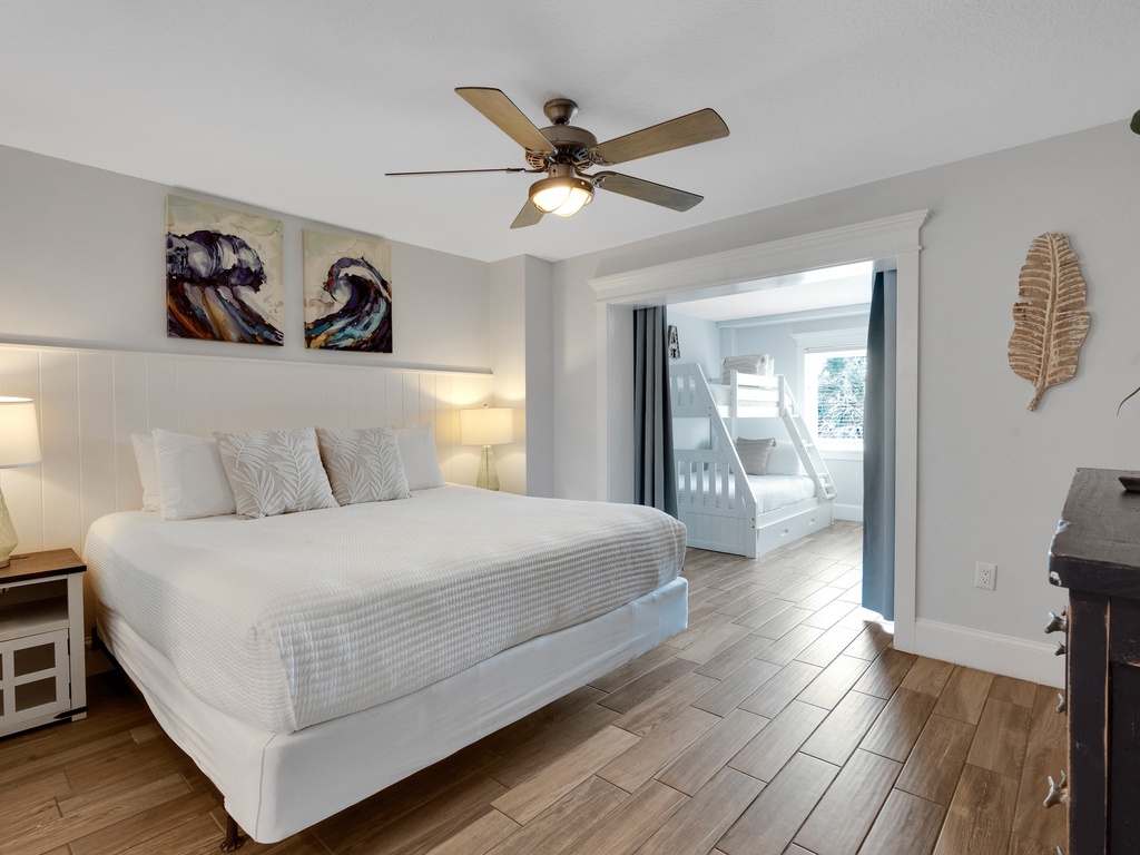 Second Bedroom, King