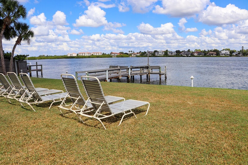 Community fishing pier