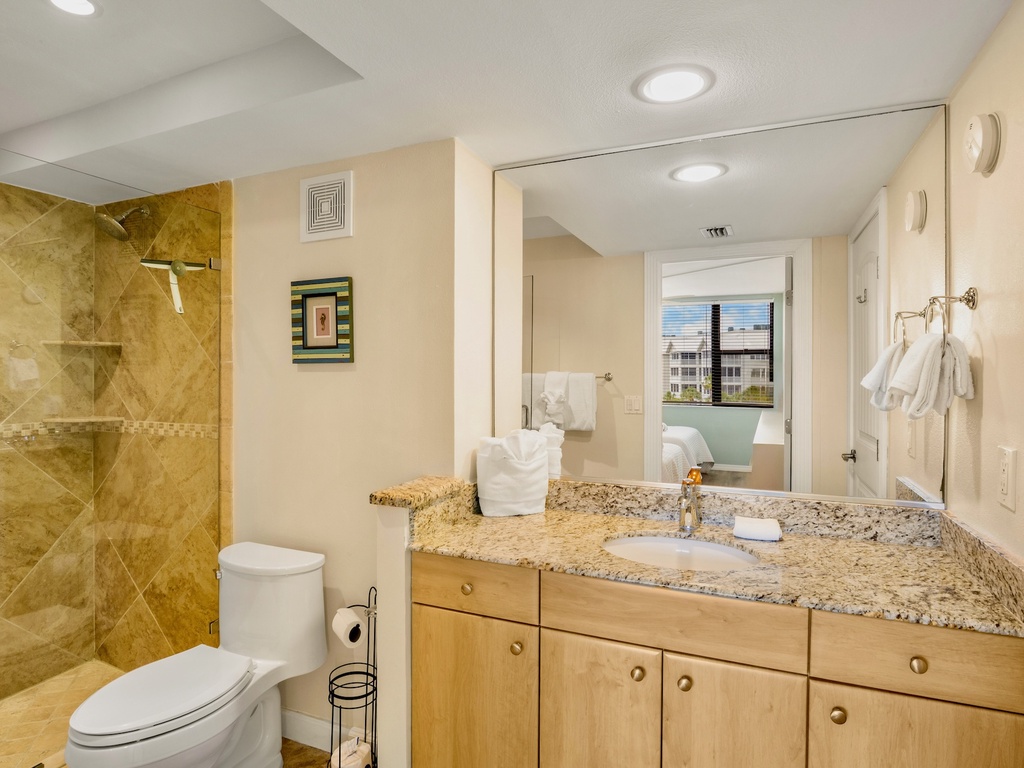 Harbor Towers Unit 415 by Tropical Sands Accommodations