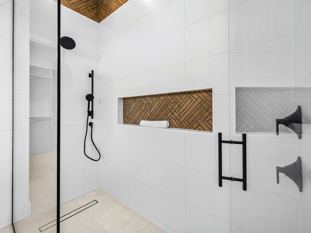 Primary Bedroom, Ensuite Bathroom