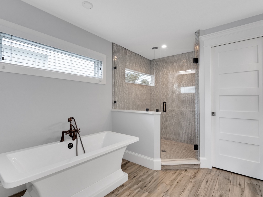 Primary Bathroom, Ensuite