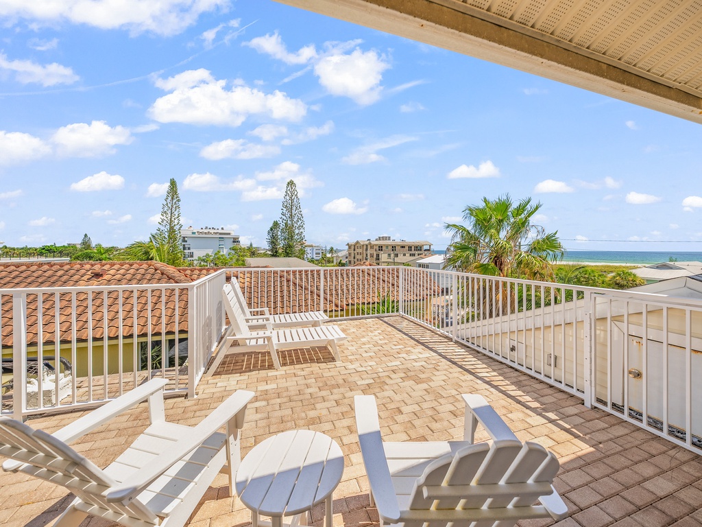 Rooftop deck with cozy seating area