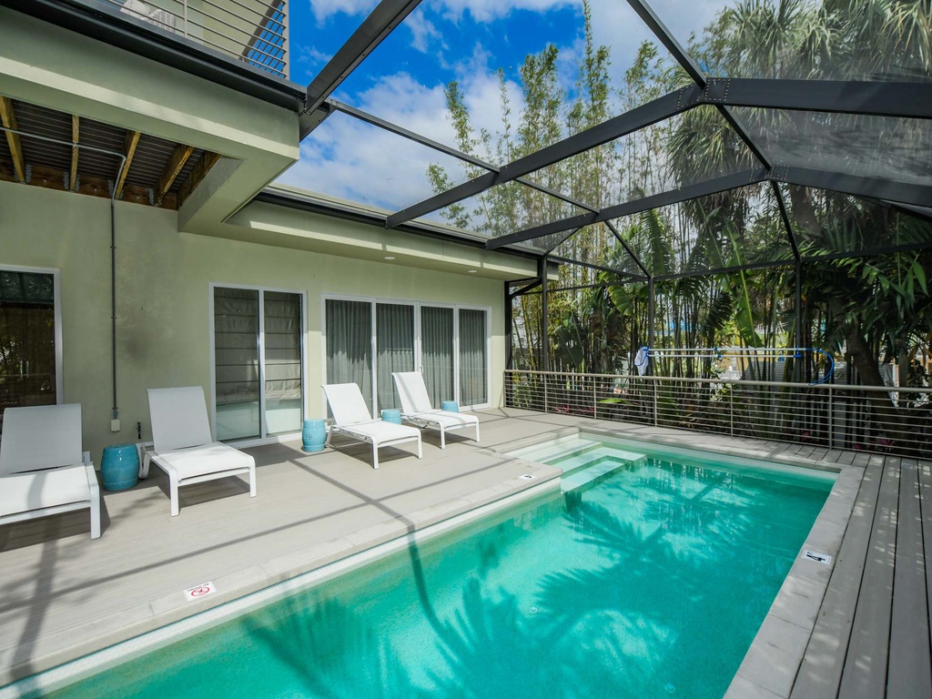 Pool Area - BBQ, Seating, Lounging