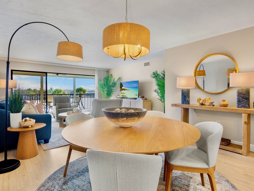 Midnight Cove II Unit 133 by Tropical Sands Accommodations