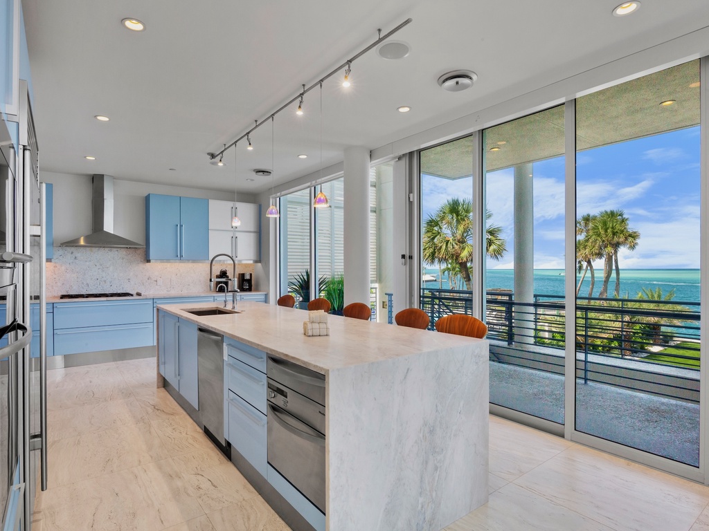 Kitchen and Breakfast Bar among Florida waters