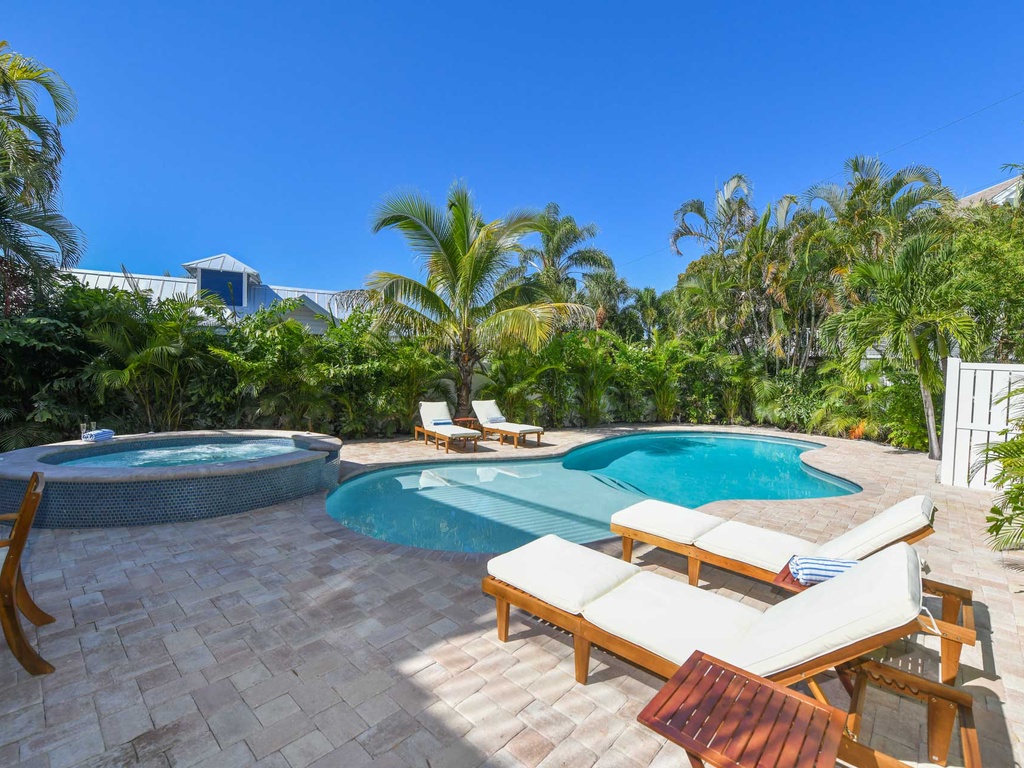 You'll Soak in the Florida Sun in Style out here