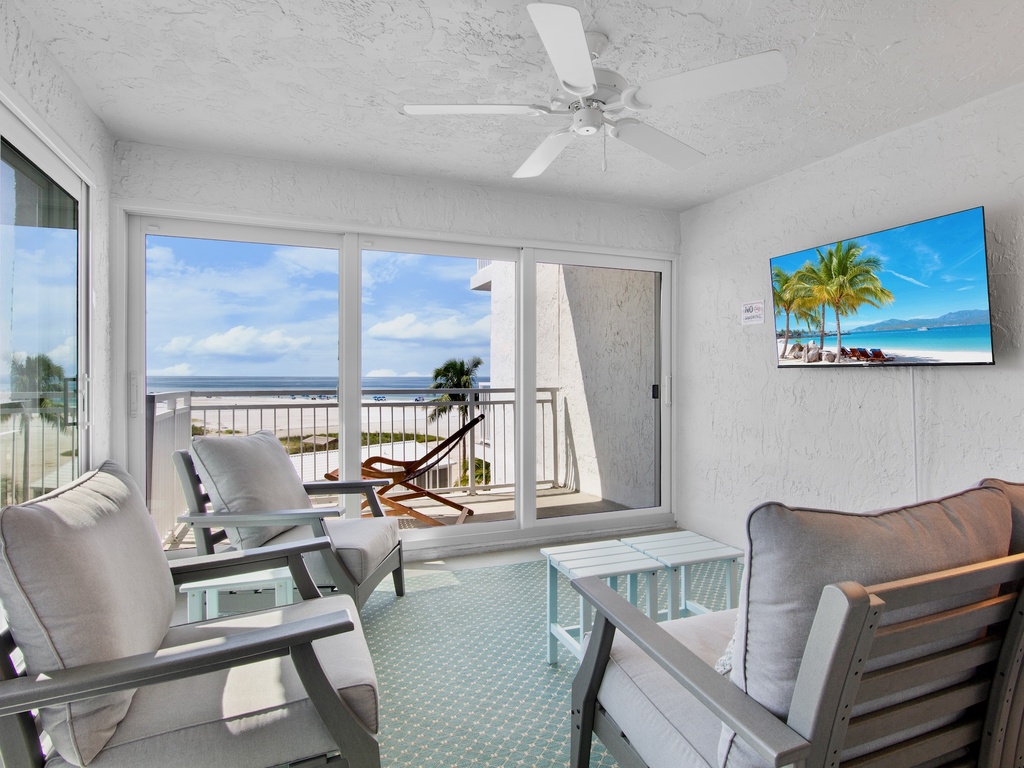 Jamaica Royale 404 by Tropical Sands Accommodations