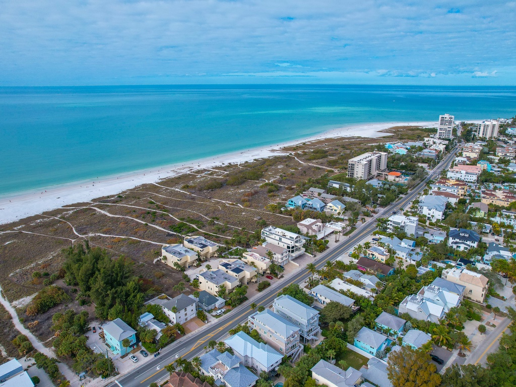 Prime Location Near the Beach