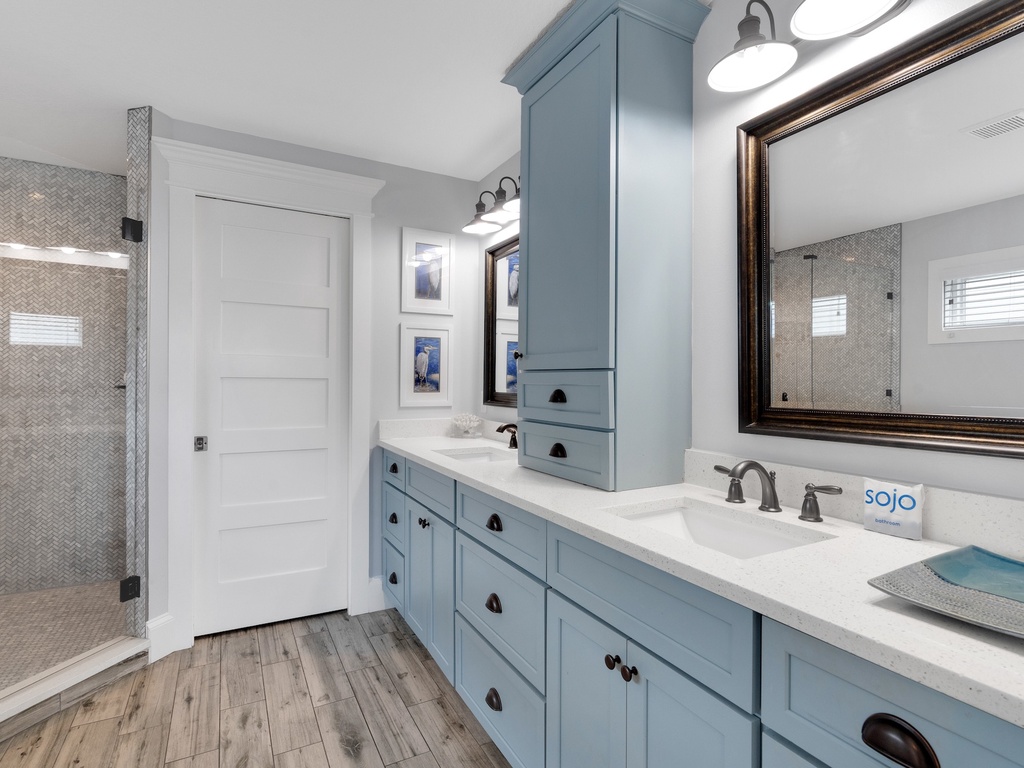 Primary Bathroom, Ensuite