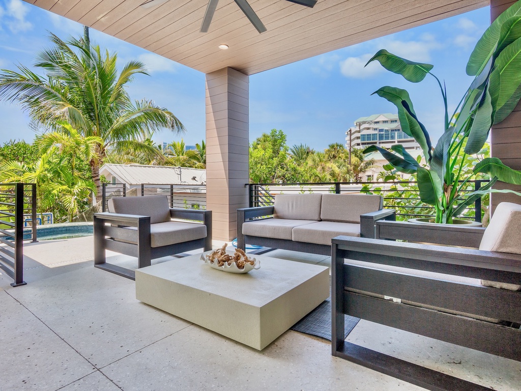 Outdoor Lounge Overlooking the Pool