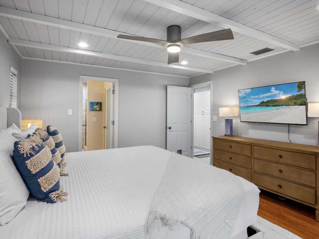 Primary Bedroom, King