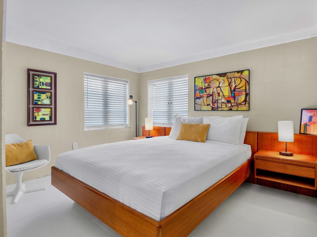 Primary Guest Bedroom, Queen