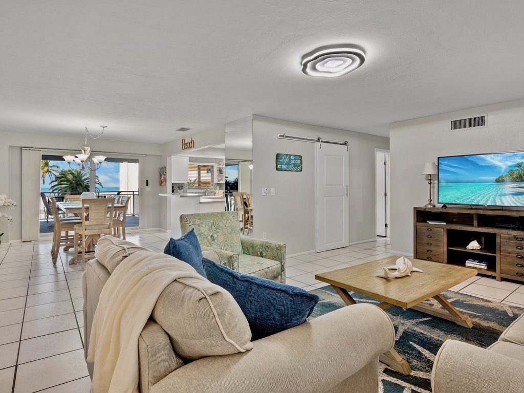 Jamaica Royale 306 by Tropical Sands Accommodations