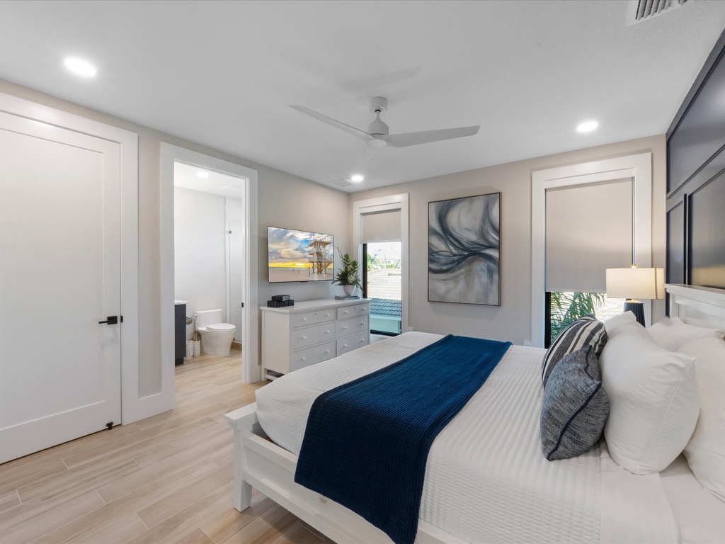Fourth Bedroom, King