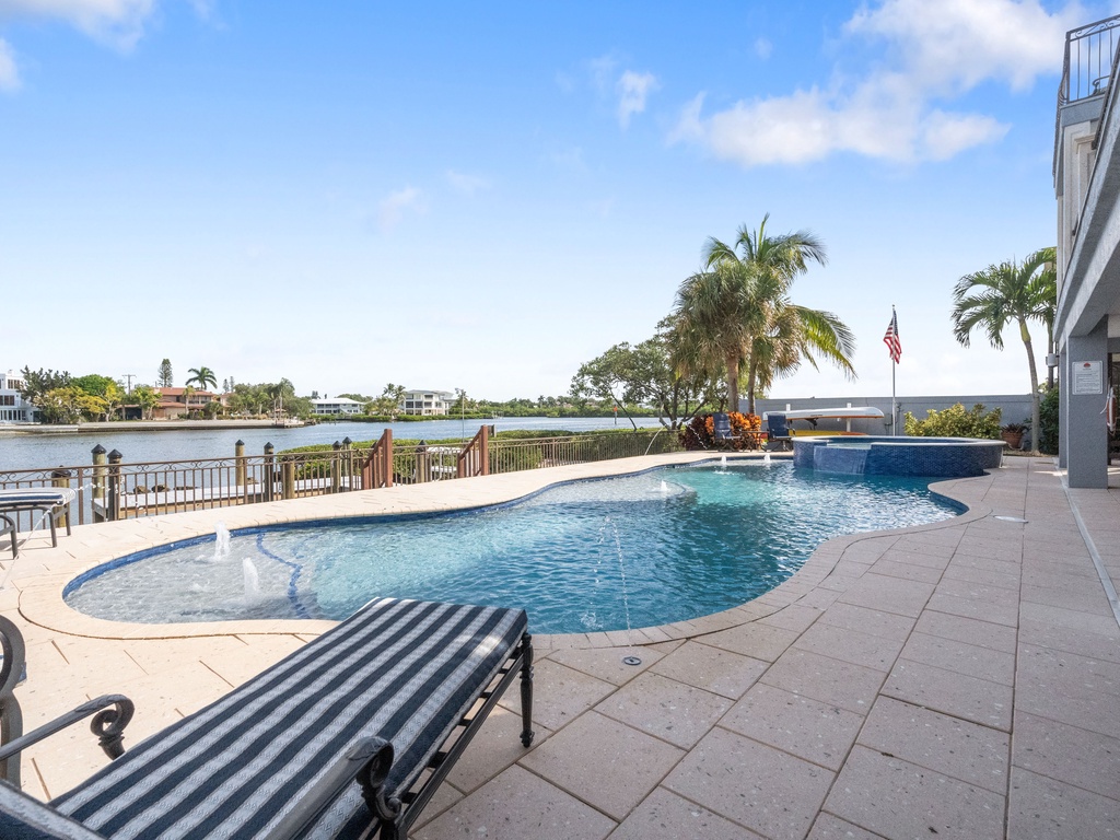 Private Pool and Spa