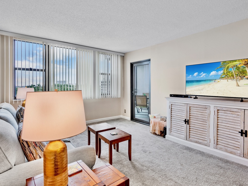 Harbor Towers Unit 501 by Tropical Sands Accommodations