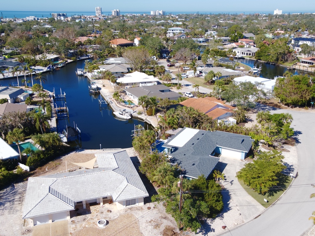 Siesta Dreamin' by Tropical Sands Accommodations