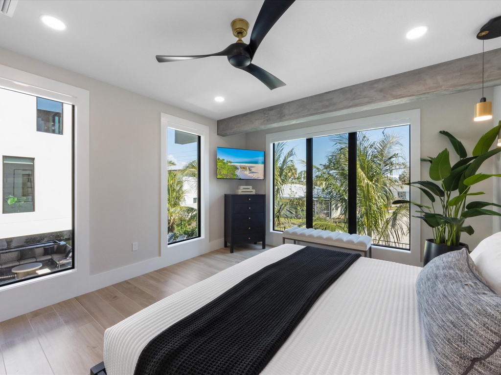 Primary Bedroom, King