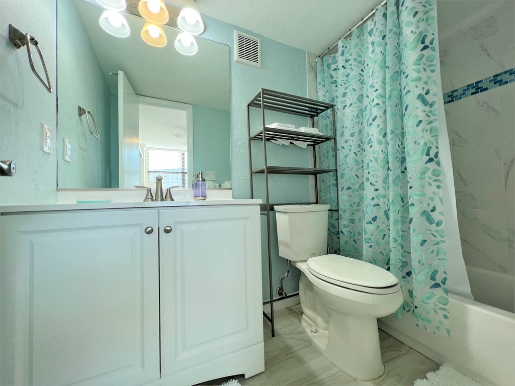 Guest Bedroom Two, Ensuite