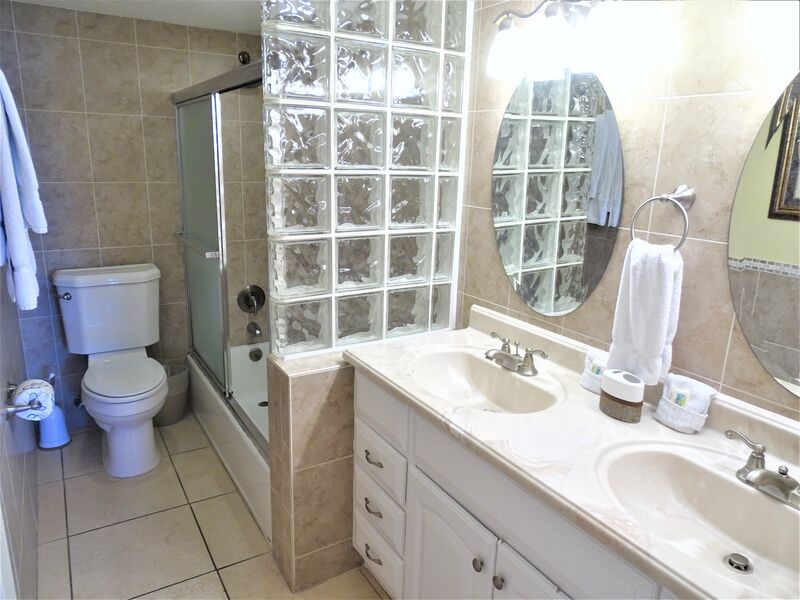 Primary Bedroom, Ensuite Bathroom