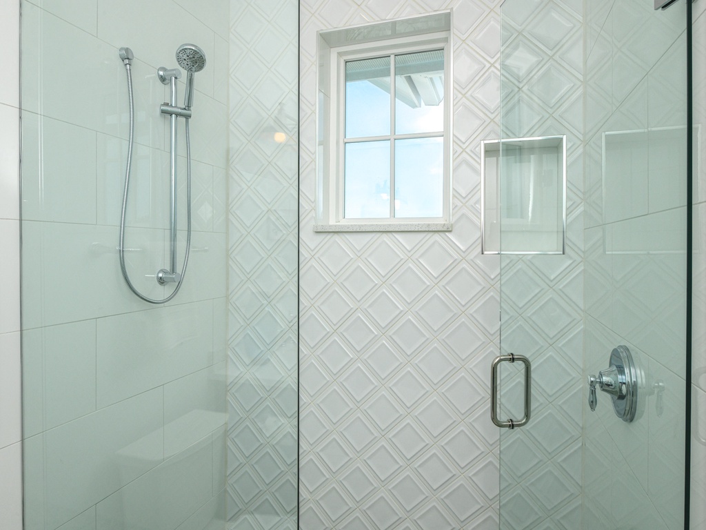 Ensuite Bathroom, Walk in Shower