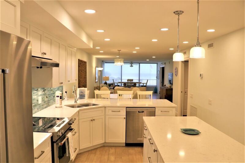 Spacious kitchen with appliances