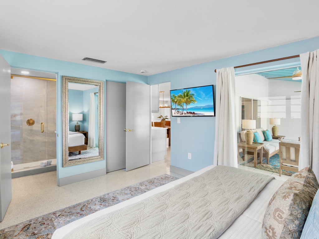 Primary Bedroom, King