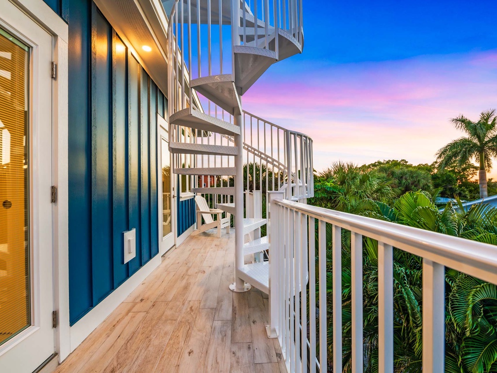 Balcony Stairs up to Roof Top Deck