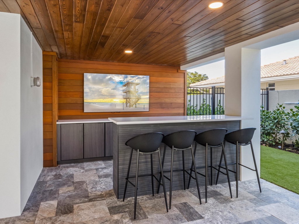 Outdoor Bar