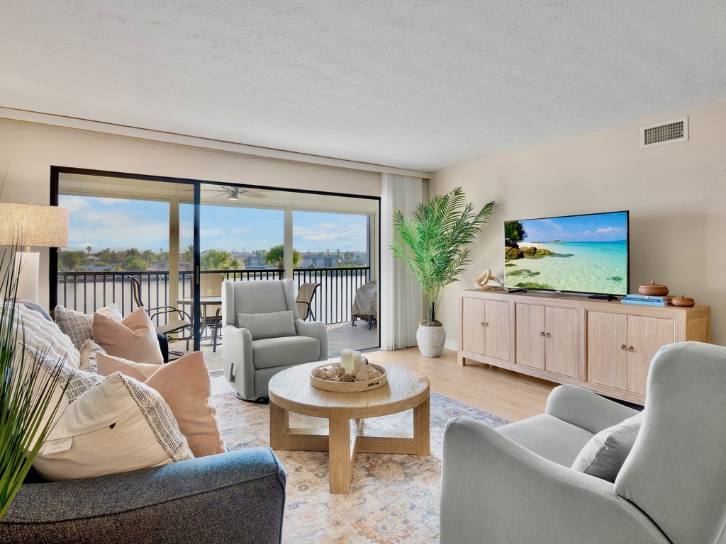 Midnight Cove II Unit 133 by Tropical Sands Accommodations
