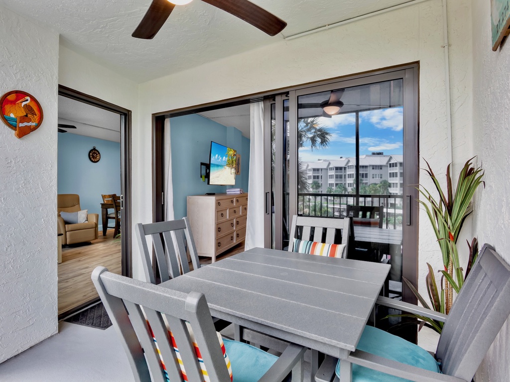 Harbor Towers Unit 312 by Tropical Sands Accommodations