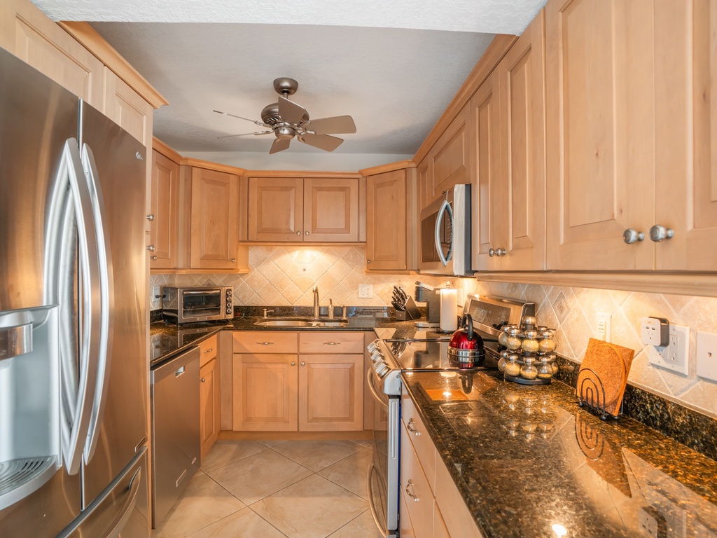 Harbor Towers Unit 330 by Tropical Sands Accommodations