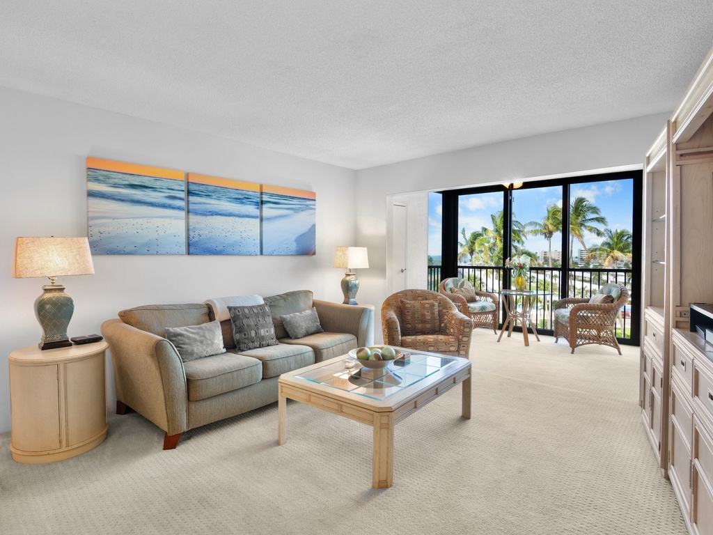 Harbor Towers Unit 525 by Tropical Sands Accommodations