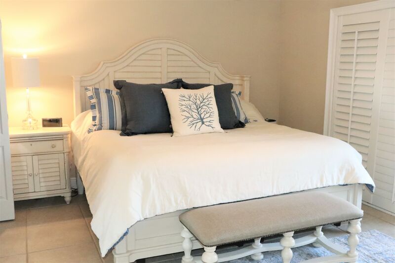 Primary Bedroom, King bed