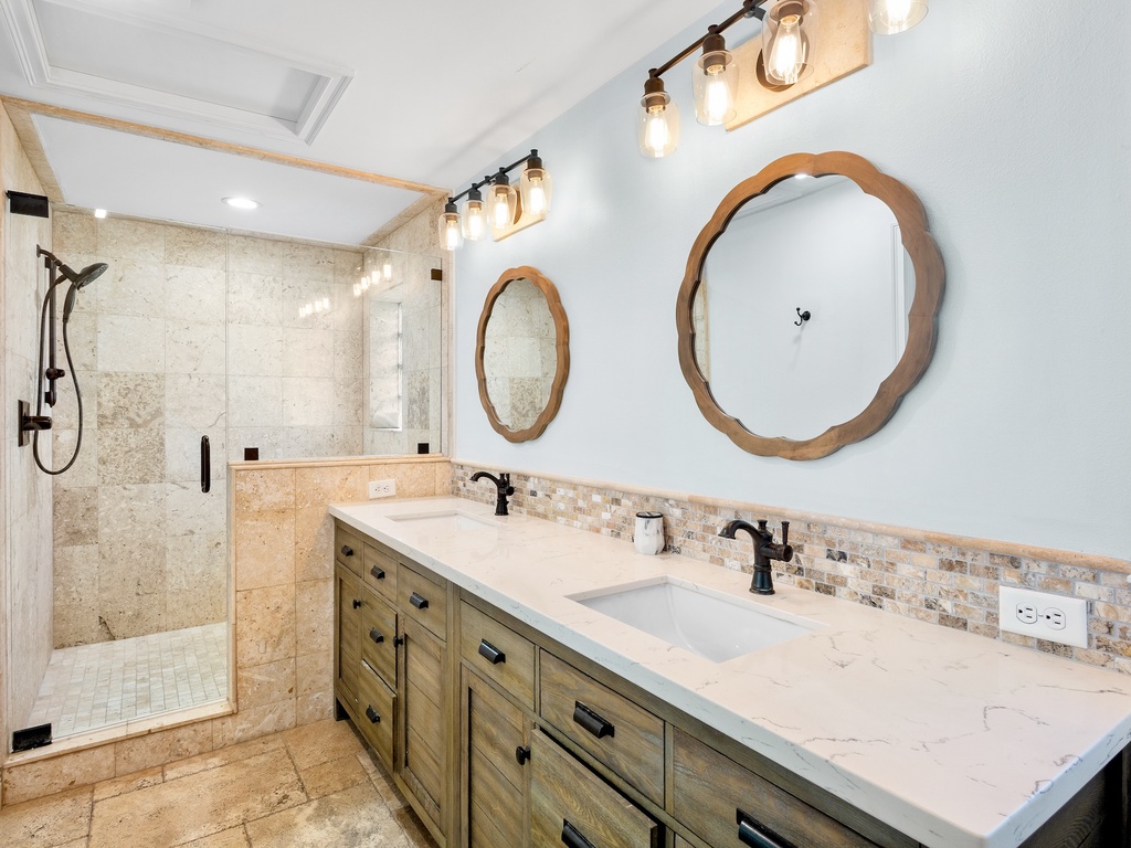 Primary Bathroom, Ensuite