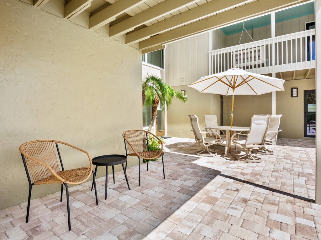 Outdoor Seating Overlooking Pool