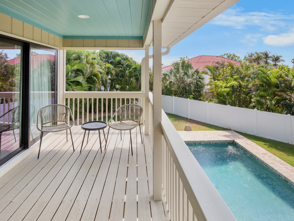 Primary Bedroom, Balcony Outdoor Seating