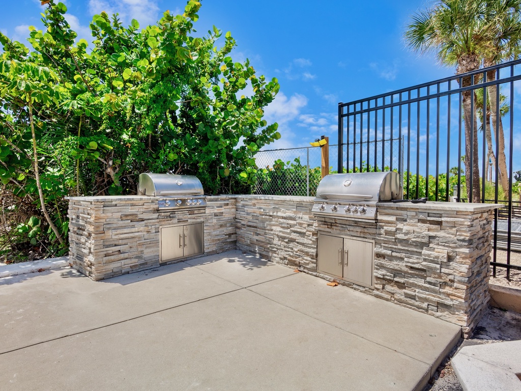 Jamaica Royale - Tropical Sands Accommodations