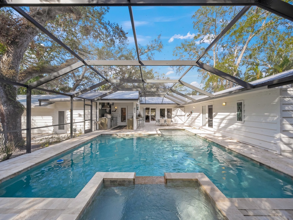 The Shaded Sanctuary - Siesta Key Luxury Rental Properties