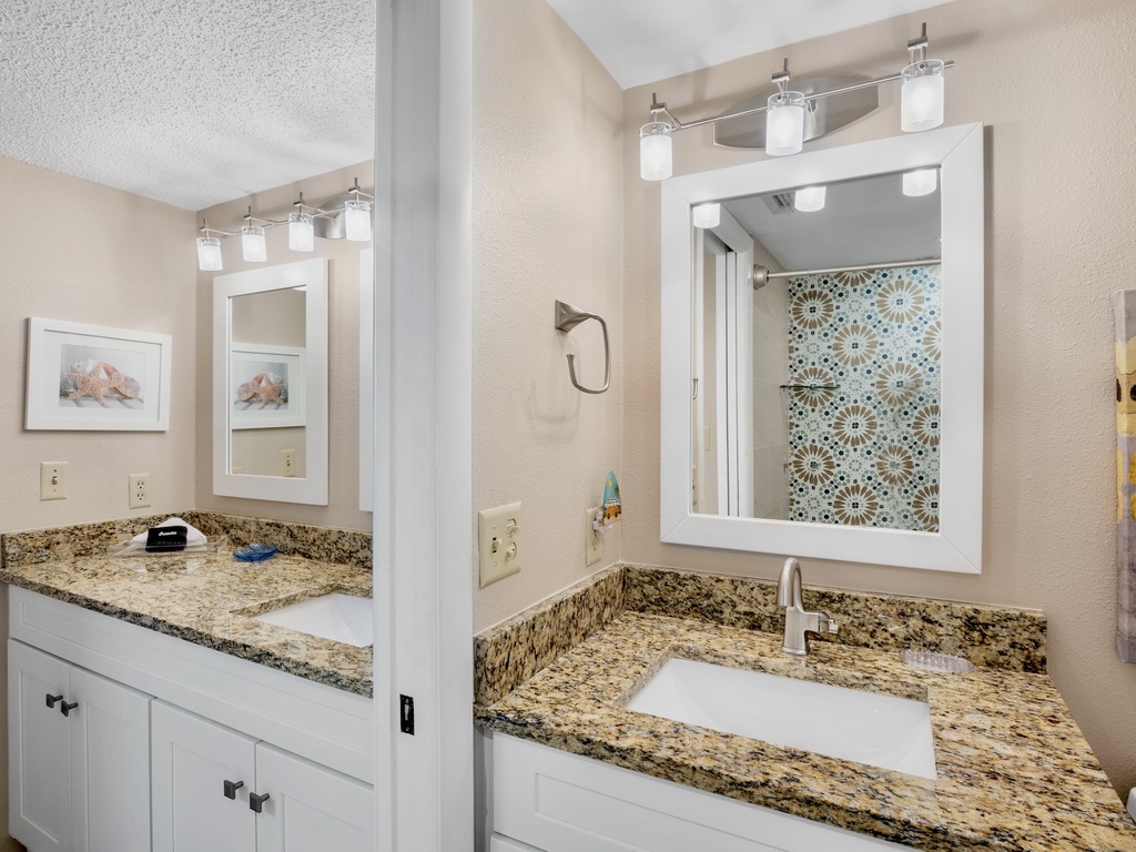Gulf and Bay Club D101 by Tropical Sands Accommodations