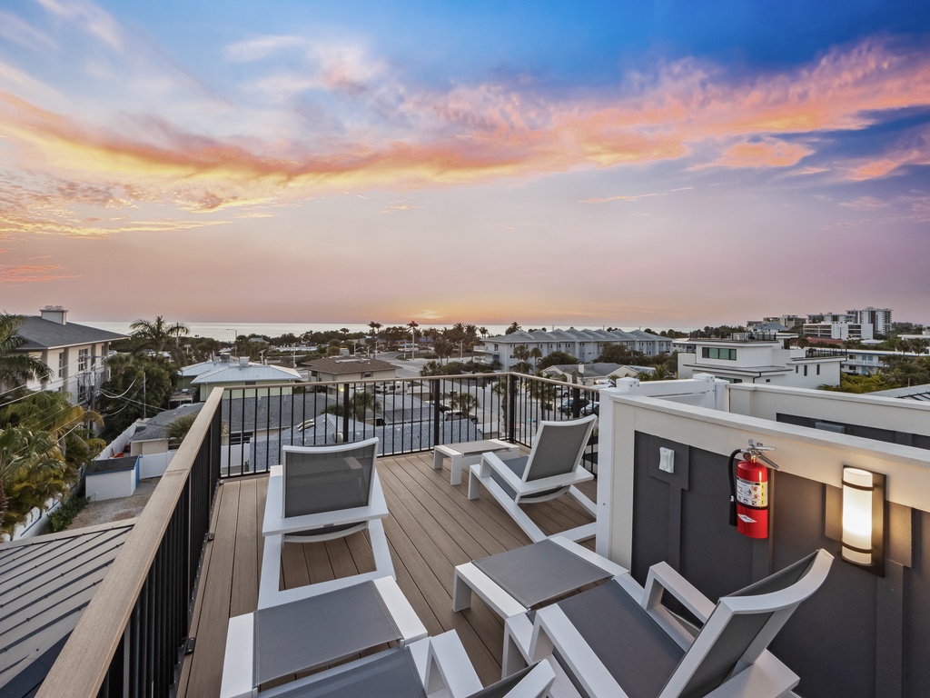 Beautiful Rooftop Deck