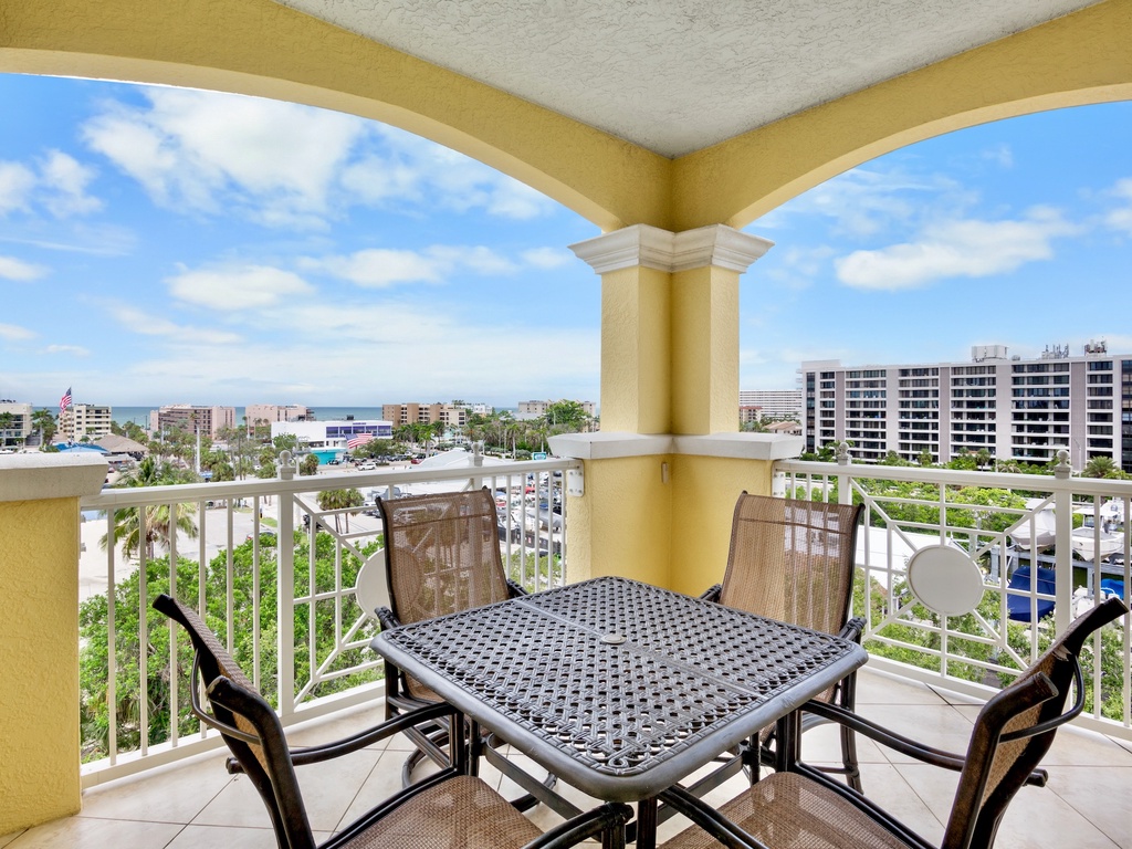 Balcony, Dining Area